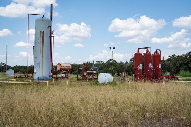 2210 Hermis Road, Schulenburg, TX 78956