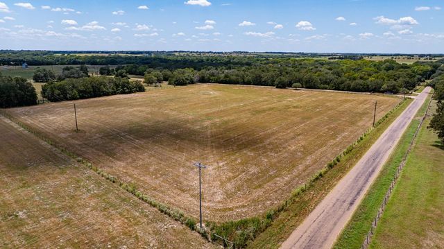 2210 Hermis Road, Schulenburg, TX 78956