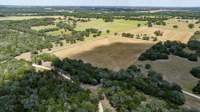 2210 Hermis Road, Schulenburg, TX 78956