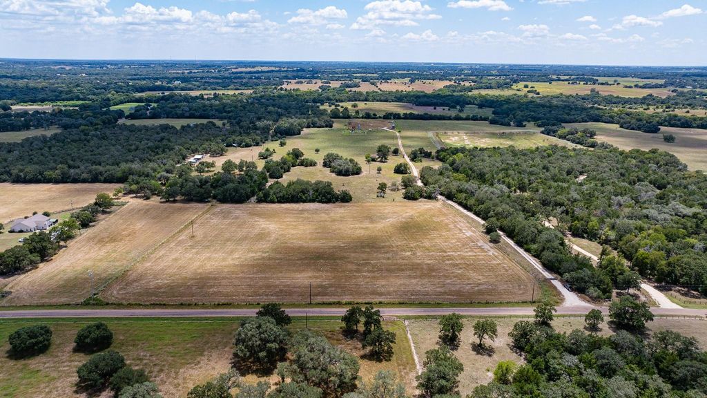 2210 Hermis Road, Schulenburg, TX 78956