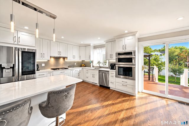 54 Saint Charles Avenue, Stamford, CT 06907