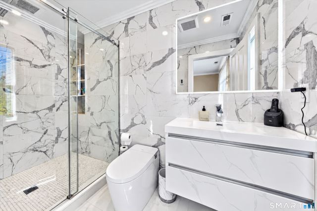54 Saint Charles Avenue, Stamford, CT 06907