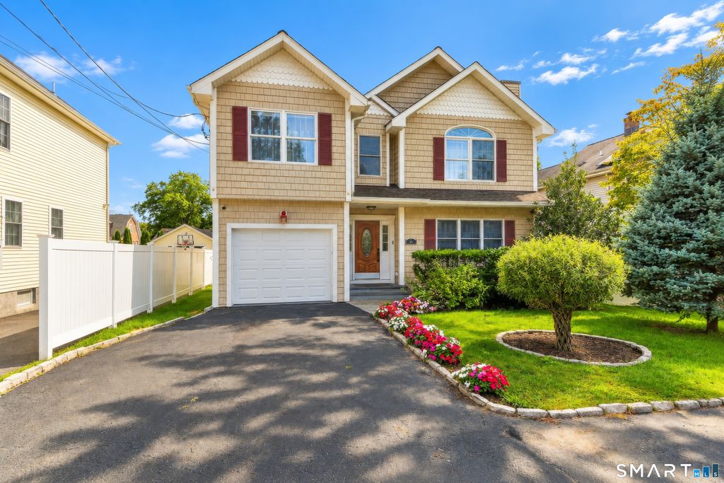 54 Saint Charles Avenue, Stamford, CT 06907