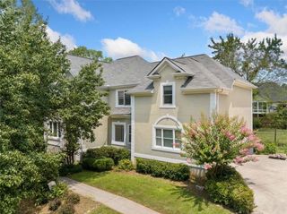 925 Brandon Ridge Drive, Roswell, GA 30075