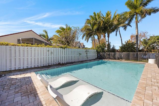 7549 Thornlee Drive, Lake Worth, FL 33467