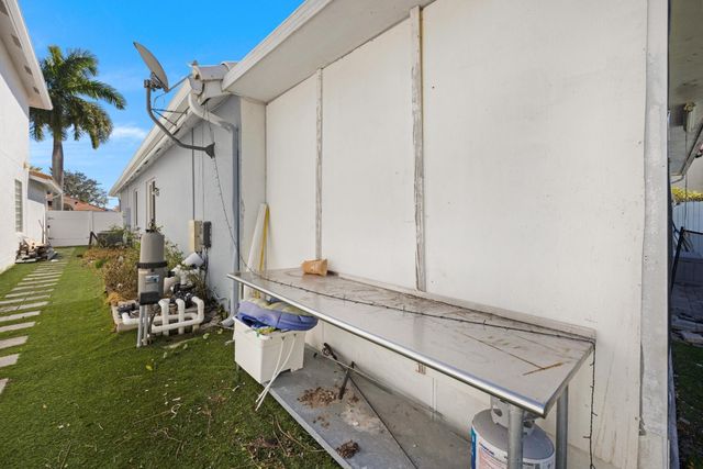 7549 Thornlee Drive, Lake Worth, FL 33467