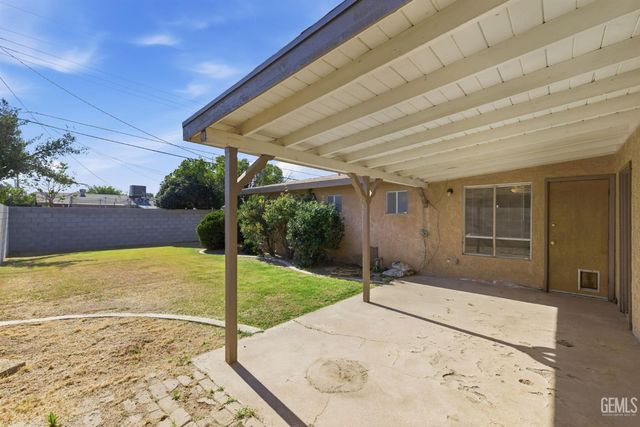 4304 Axminster Street, Bakersfield, CA 93307
