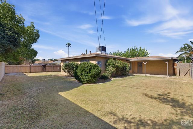 4304 Axminster Street, Bakersfield, CA 93307