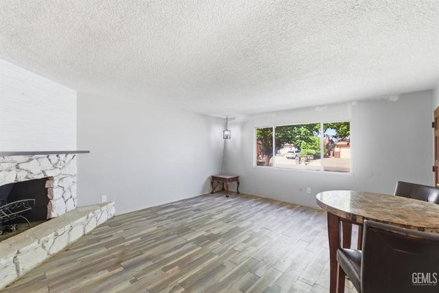 4304 Axminster Street, Bakersfield, CA 93307