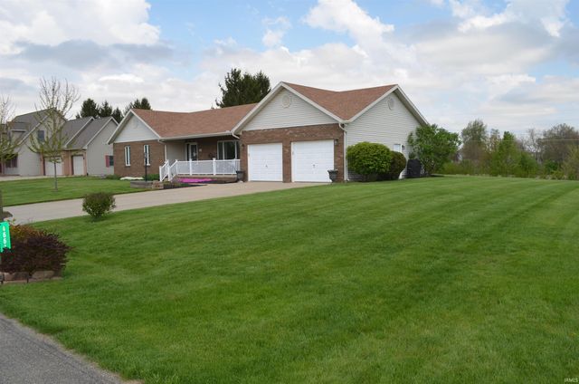4660 E Cardinal Drive, Syracuse, IN 46567