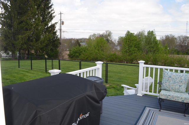 4660 E Cardinal Drive, Syracuse, IN 46567