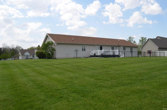 4660 E Cardinal Drive, Syracuse, IN 46567