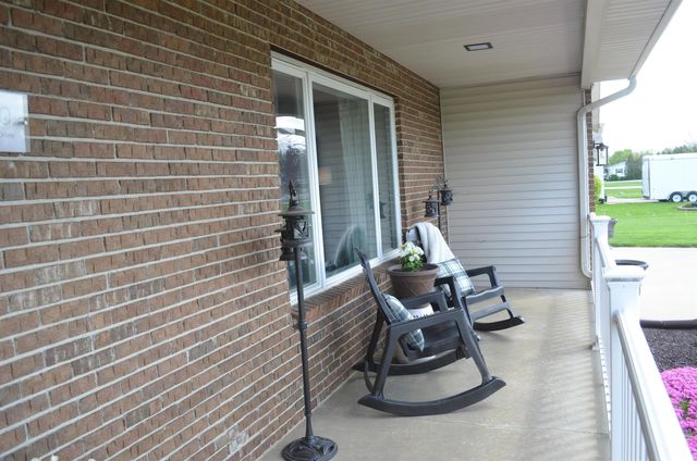 4660 E Cardinal Drive, Syracuse, IN 46567