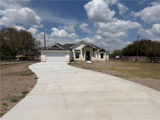 12 E North Road, Weslaco, TX 78596