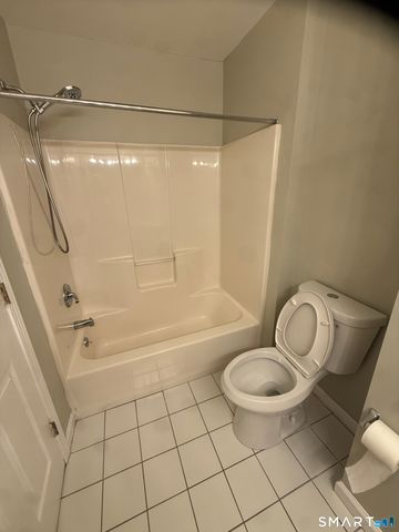 2002 Eaton Court 2002, Danbury, CT 06811