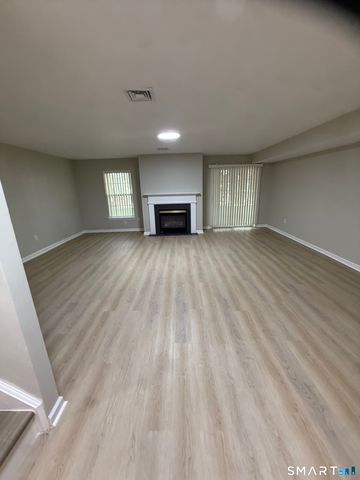 2002 Eaton Court 2002, Danbury, CT 06811