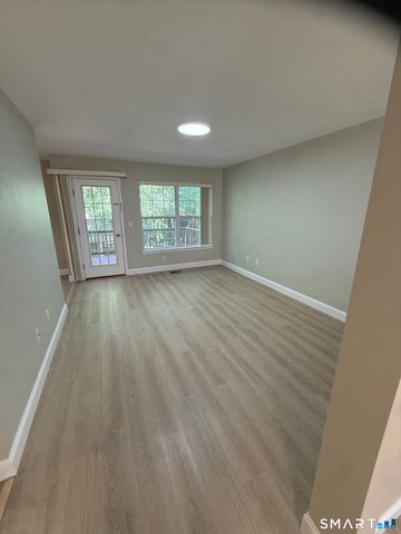 2002 Eaton Court 2002, Danbury, CT 06811