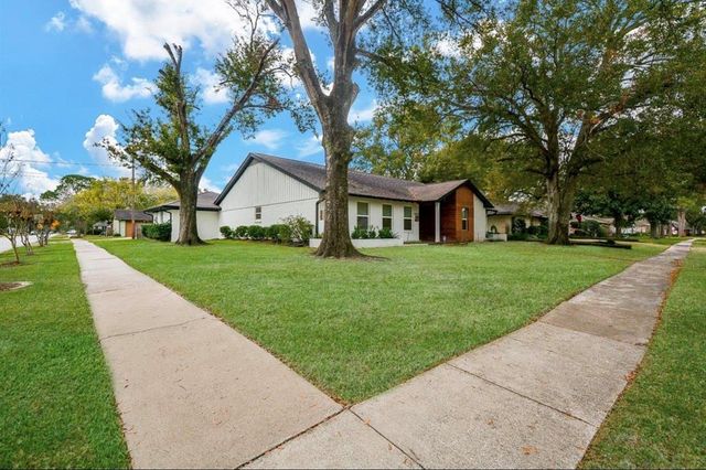 10603 Riverview Drive, Houston, TX 77042