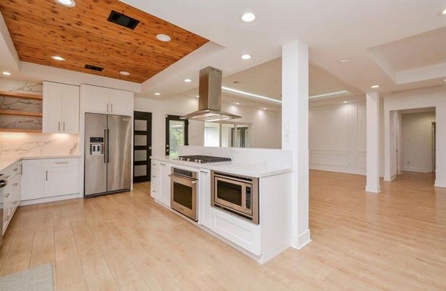 10603 Riverview Drive, Houston, TX 77042