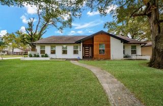 10603 Riverview Drive, Houston, TX 77042