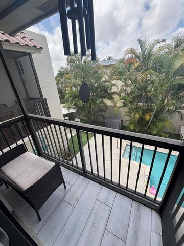 385 SE 17th Avenue 385, Deerfield Beach, FL 33441