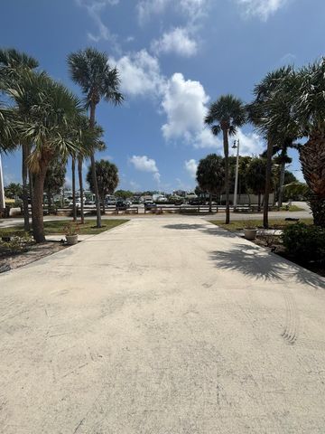 385 SE 17th Avenue 385, Deerfield Beach, FL 33441