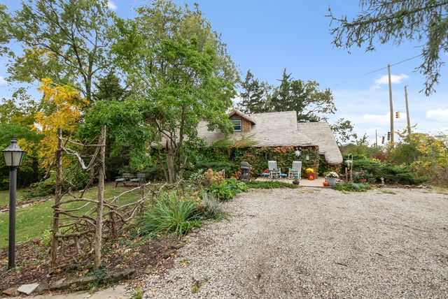 701 E 7th Street, Lockport, IL 60441