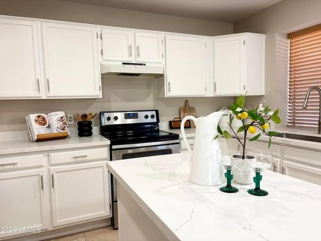 5946 E Kelton Lane, Scottsdale, AZ 85254