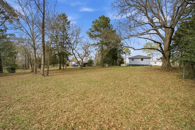 10225 Garners Ferry Road, Eastover, SC 29044