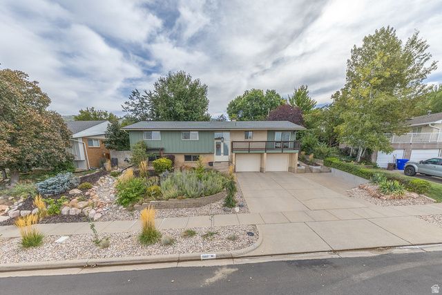 1987 S CLAREMONT DR, Bountiful, UT 84010