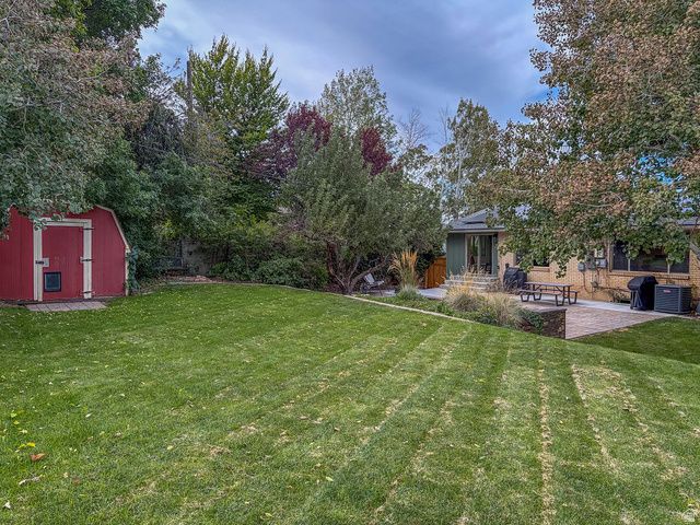 1987 S CLAREMONT DR, Bountiful, UT 84010