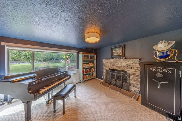 1987 S CLAREMONT DR, Bountiful, UT 84010