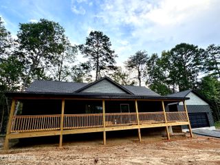 1400 Timber Tr, Newport, TN 37821