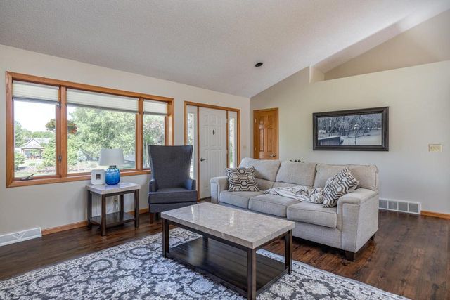 N1434 HIGHGREEN COURT, Greenville, WI 54942