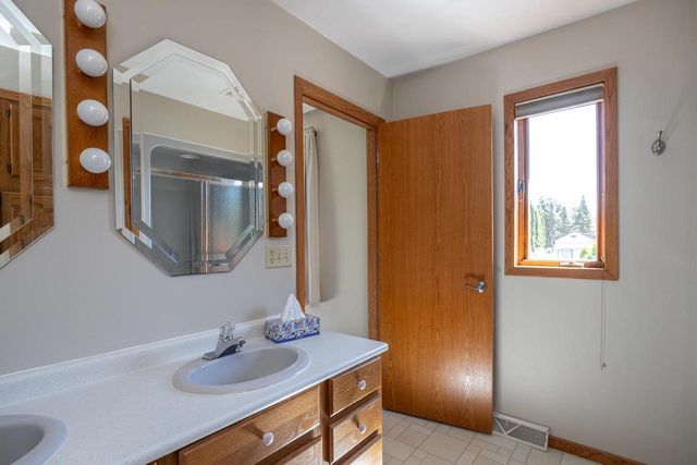 N1434 HIGHGREEN COURT, Greenville, WI 54942