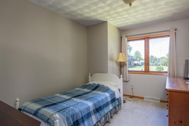 N1434 HIGHGREEN COURT, Greenville, WI 54942