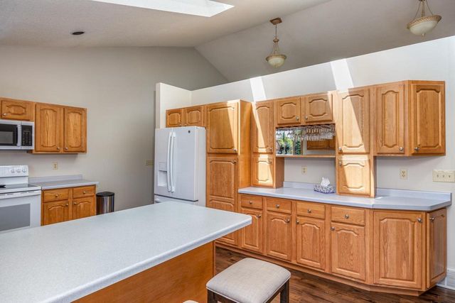 N1434 HIGHGREEN COURT, Greenville, WI 54942