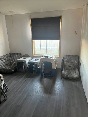 301 S Walnut Avenue, Garrison, IA 52229