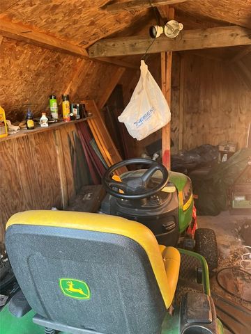 301 S Walnut Avenue, Garrison, IA 52229