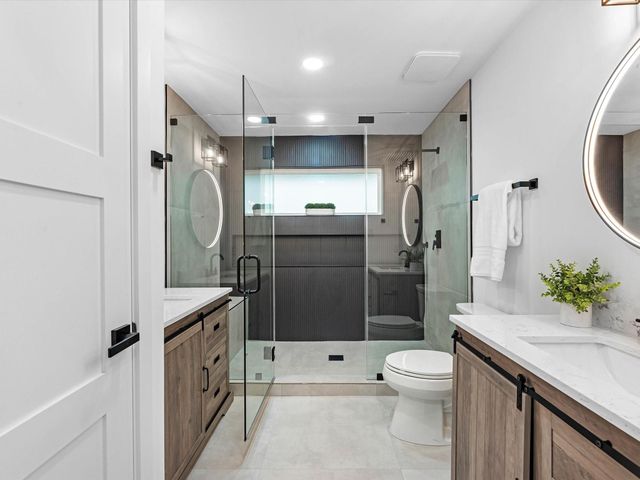 1826 Woodcrest Drive, Houston, TX 77018