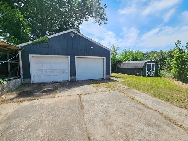 30 Circuit Ave, Ludlow, MA 01056