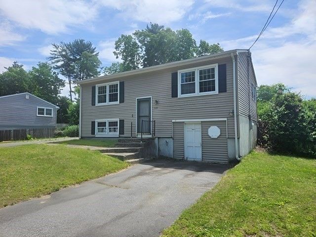 30 Circuit Ave, Ludlow, MA 01056