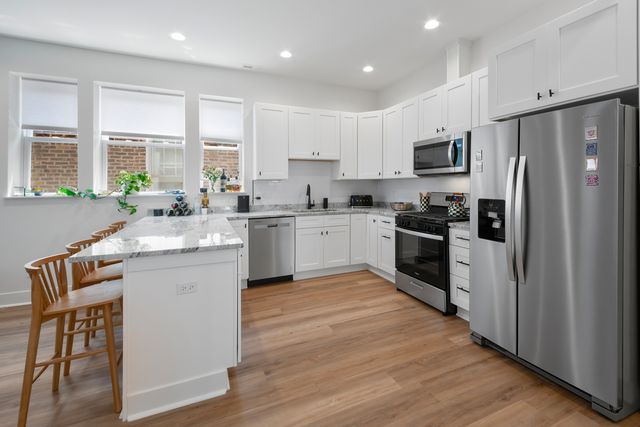 824 N Maplewood Avenue 2, Chicago, IL 60622