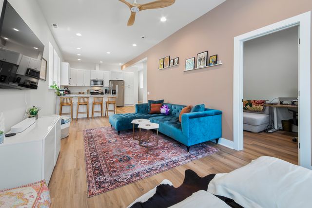 824 N Maplewood Avenue 2, Chicago, IL 60622