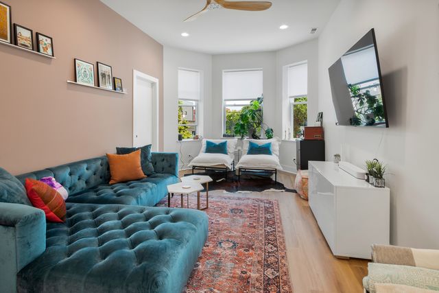 824 N Maplewood Avenue 2, Chicago, IL 60622