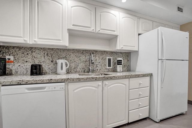 4001 S Ocean Drive 5k, Hollywood, FL 33019