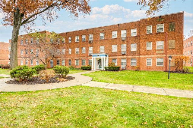 13785 Cedar Road 302d, South Euclid, OH 44118