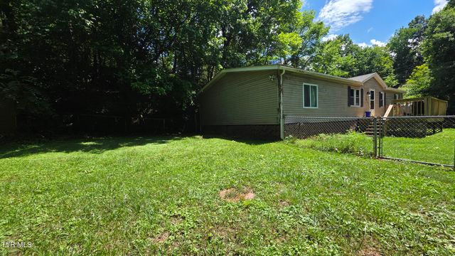 110 Hughes Road, Johnson City, TN 37601
