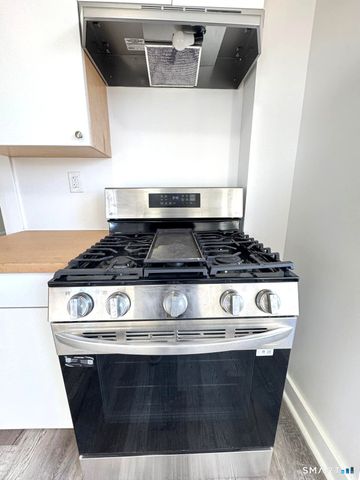 1220 State Street 3, Bridgeport, CT 06605