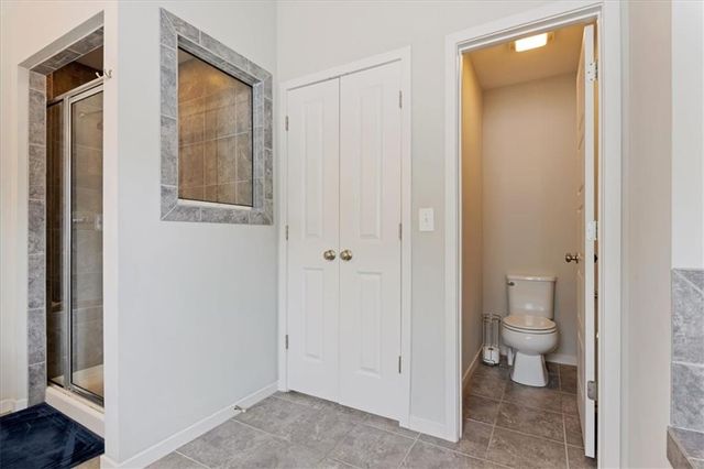 390 N Cedar Hills Street, Olathe, KS 66061